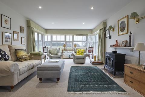 undefined, Newmarket CB8