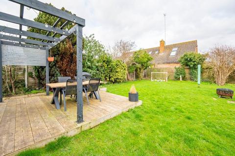 2 Gallows Hill, Hadleigh, Ipswich, IP7 6DD