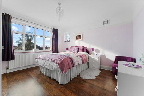 undefined, Rookwood Avenue, Wallington
