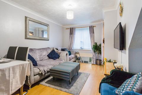 103 Ebbw Vale Road, Irthlingborough, Wellingborough, NN9 5YB