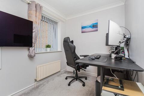 103 Ebbw Vale Road, Irthlingborough, Wellingborough, NN9 5YB