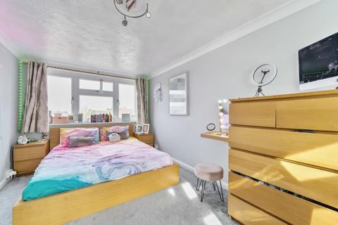 7 Park Hill Close, Carshalton, SM5 3QW