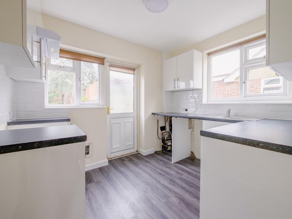 Benfleet, Benfleet SS7 2 bed semidetached bungalow for sale £300,000
