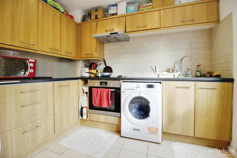 2 bedroom terraced house to rent - Leslie Close, Swindon SN5