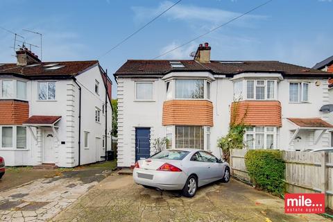 4 bedroom semi-detached house to rent, Holders Hill Road, London