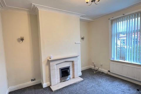 2 bedroom terraced house to rent, Kings Road, Blackburn