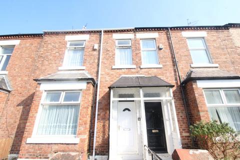 3 bedroom terraced house to rent, Belle Grove West, Newcastle upon Tyne NE2