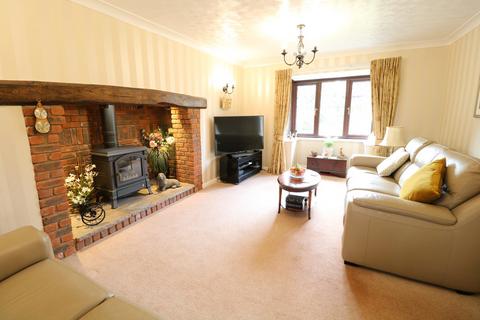 4 bedroom detached house for sale - Merrington Close, Solihull B91