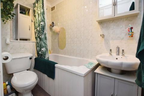 268, Coronation Court Coronation Avenue, East Tilbury, Tilbury, RM18 8TB