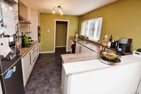 47 Thors Oak, Stanford-le-hope, SS17 7BZ
