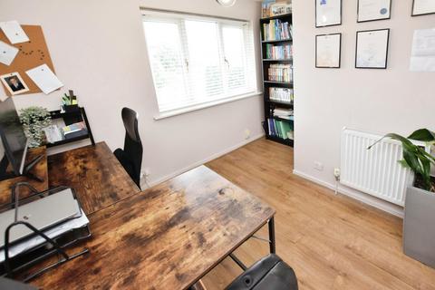 47 Thors Oak, Stanford-le-hope, SS17 7BZ