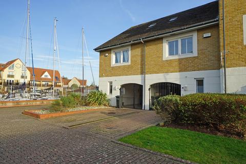 3 bedroom townhouse for sale, Bryher Island, Portsmouth PO6