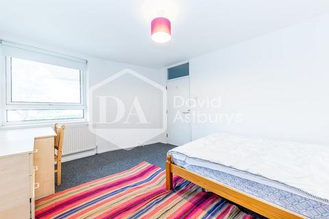 4 bedroom flat to rent, Camden Street, Camden, London