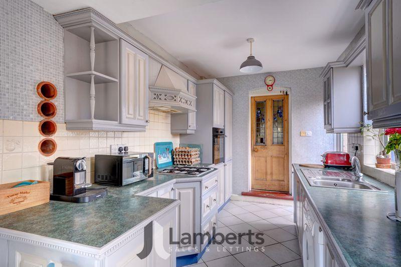 Kitchen/Breakfast
