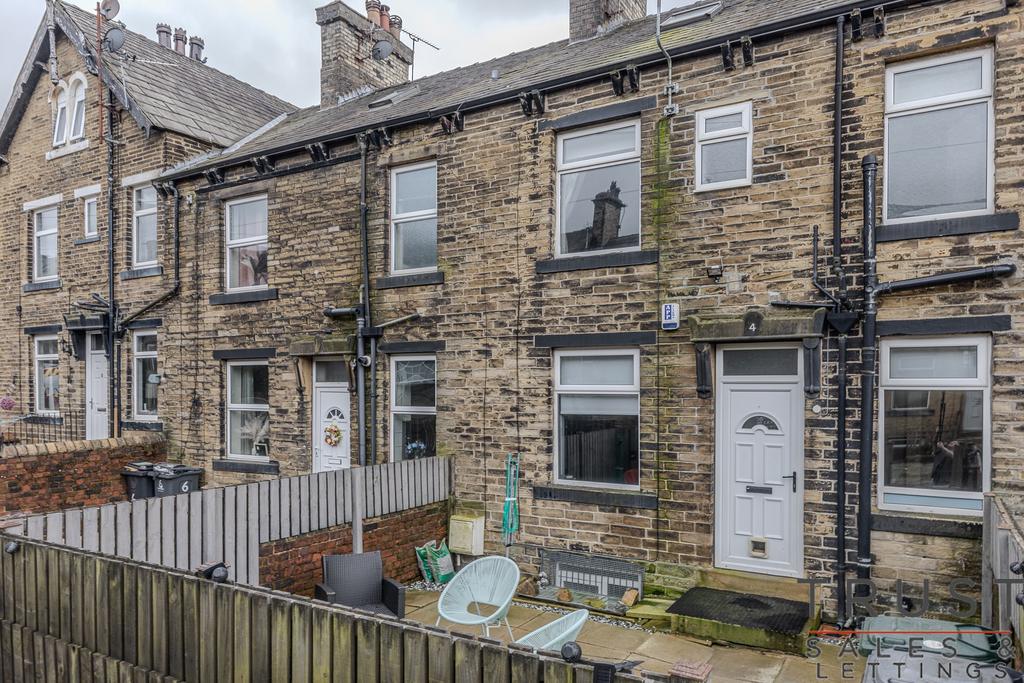Low Moor, Bradford BD12 2 bed terraced house for sale £129,950