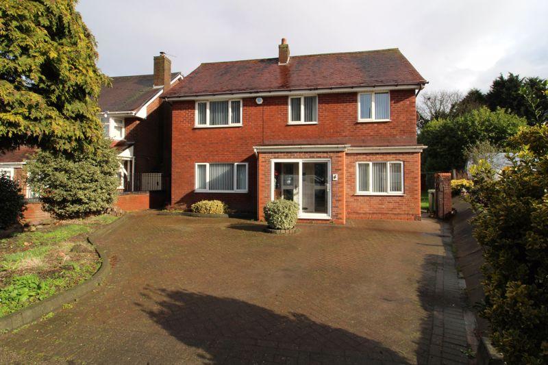 Broad Lane, Bloxwich, Walsall, WS3 2TG 4 bed detached house £335,000