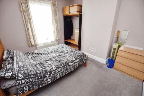 25 Courtenay Road, Exeter, EX2 8JX