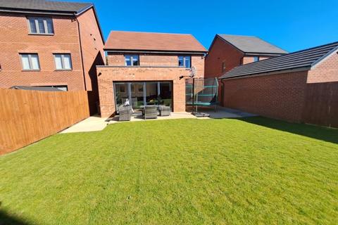 4 bedroom detached house for sale, Blackthorn Gardens, Newcastle Upon Tyne