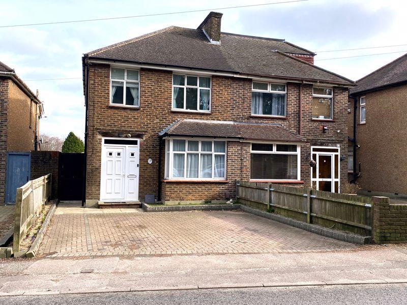 CATERHAM 3 bed semidetached house for sale £489,950