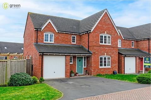 4 bedroom detached house for sale, Buttercup Drive, Tamworth B79