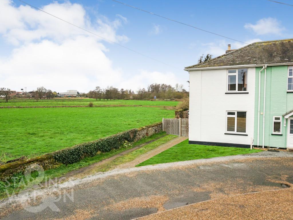 Ditchingham Dam, Ditchingham, Bungay 3 bed semidetached house for sale