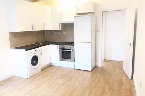 2 bedroom apartment to rent, Lincoln Road, Enfield, EN3