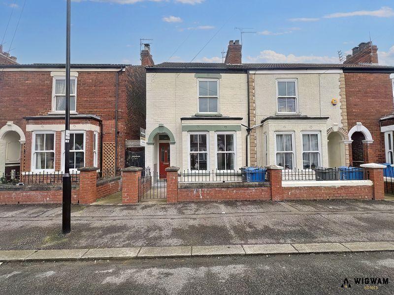 Melrose Street, Hull, HU3 2 bed end of terrace house £120,000