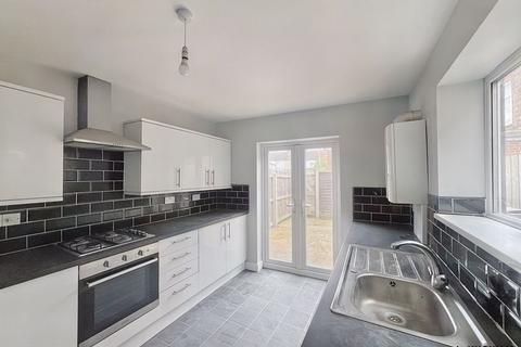 2 bedroom end of terrace house for sale, Melrose Street, Hull, HU3