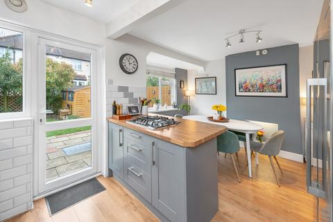 108 Whytecliffe Road North, Purley, CR8 2AS