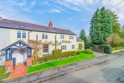 4 bedroom semi-detached house for sale, Willow Street, Overton