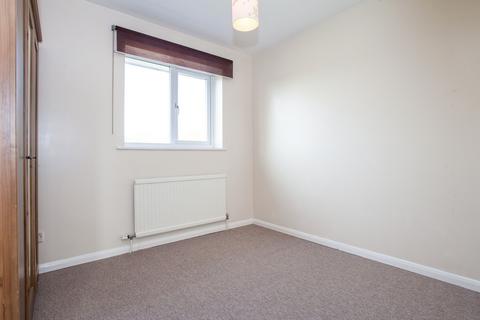 4 bedroom end of terrace house to rent, Cam Close, St Ives