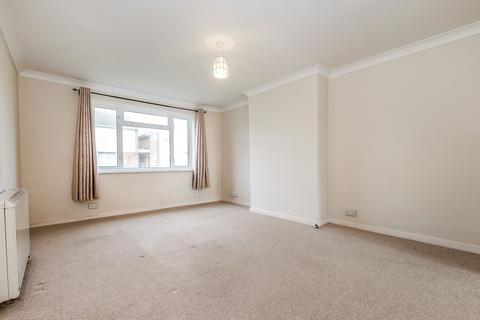 2 bedroom flat to rent - St Malo Court - Ferring