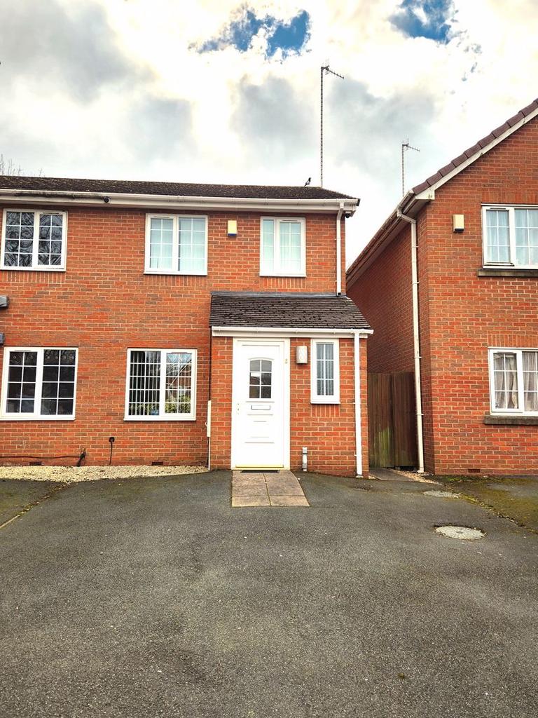 Edwinstowe Close, Brierley Hill DY5 3 bed semidetached house £995 pcm (£230 pw)