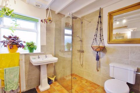 1 Cross Street, Lynton, EX35 6HG
