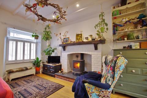 1 Cross Street, Lynton, EX35 6HG