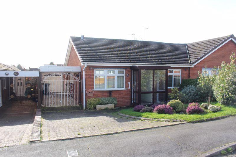 Mellowdew Road, Stourbridge DY8 2 bed semidetached bungalow for sale