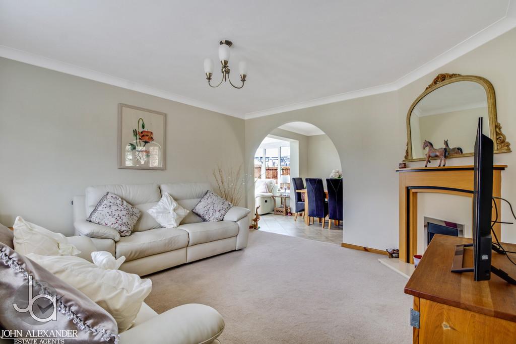 Rosemary Crescent, Tiptree 5 bed detached house for sale £600,000
