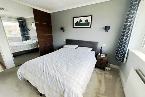 2 bedroom maisonette for sale, COOKHAM SL6