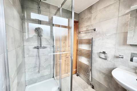 undefined, Durnsford Road, London N11