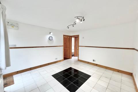 undefined, Durnsford Road, London N11