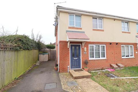 3 bedroom semi-detached house for sale - Verde Close, Round Green, Luton, Bedfordshire, LU2 7FL
