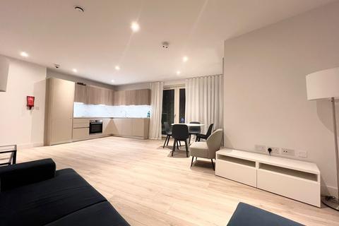 2 bedroom apartment to rent, London SW20