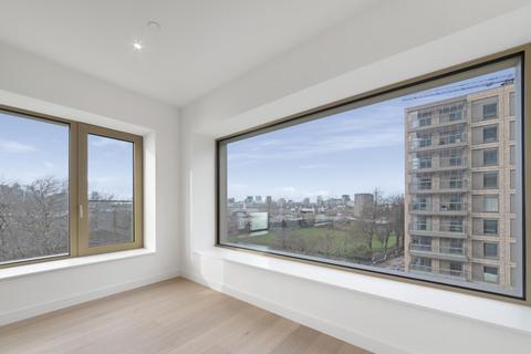 2 bedroom apartment to rent, Deanston Building, Riverscape, London, E16