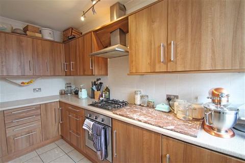 2 bedroom flat for sale, Cromwell Road, Hove