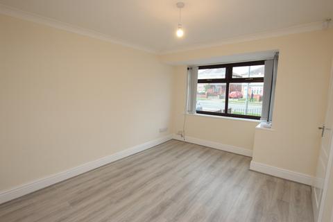 3 bedroom semi-detached house to rent - Wigan Road Leigh, Manchester, WN7