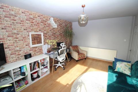 1 bedroom flat for sale, Grovebury Court, Southgate