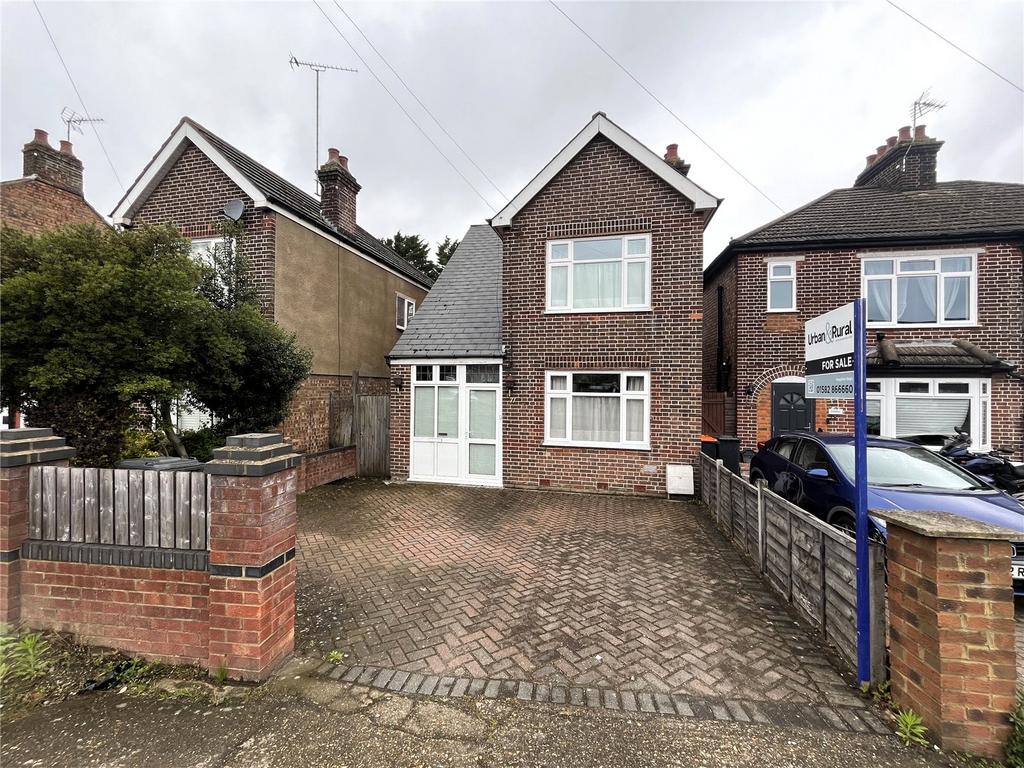 Houghton Road, Dunstable... 2 bed detached house for sale £299,995