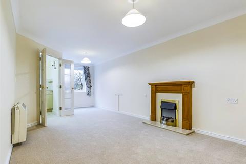 1 bedroom retirement property for sale, Wortley Road, Highcliffe, Christchurch, Dorset, BH23