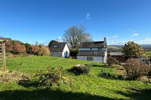 3 bedroom detached house for sale, Llanwnnen, Lampeter, SA48