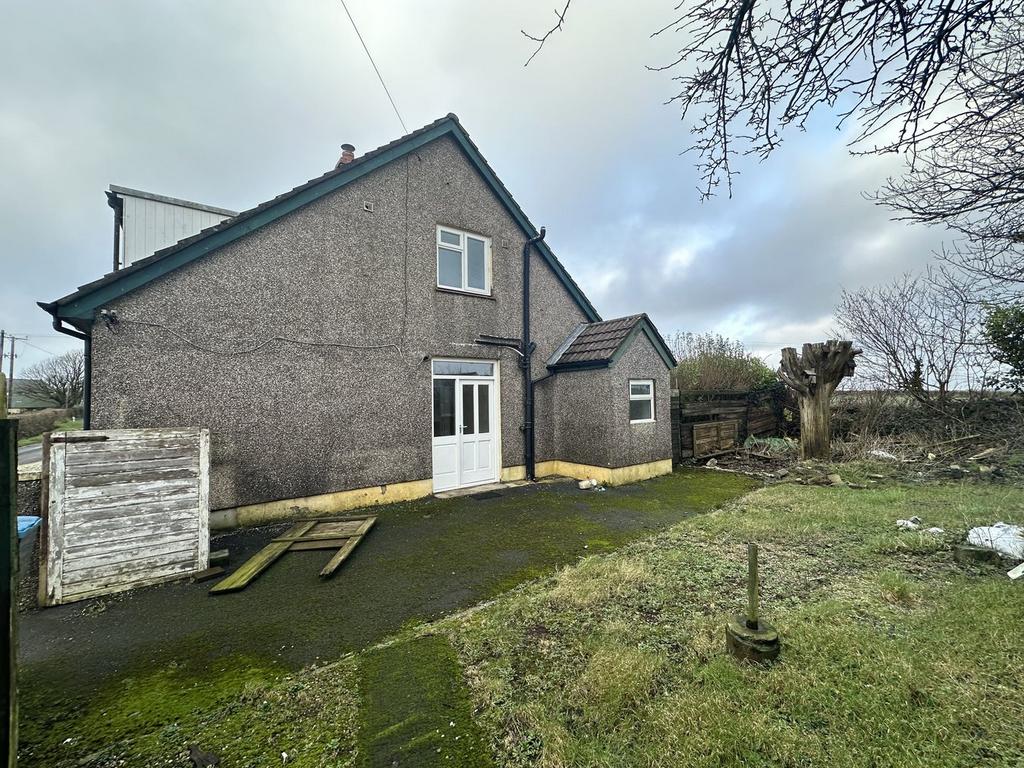 Tavernspite, Whitland, SA34 2 bed semidetached house £110,000